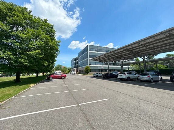 More Photos Of 80 Cottontail Ln, Somerset Office For Sale