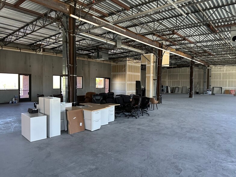 More Photos Of 6180 Brent Thurman Way, Las Vegas Office For Sale