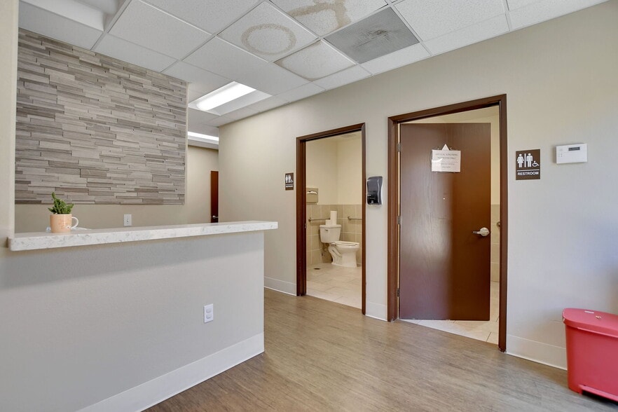 More Photos Of 264 N Highland Springs Ave, Banning Medical For Sale