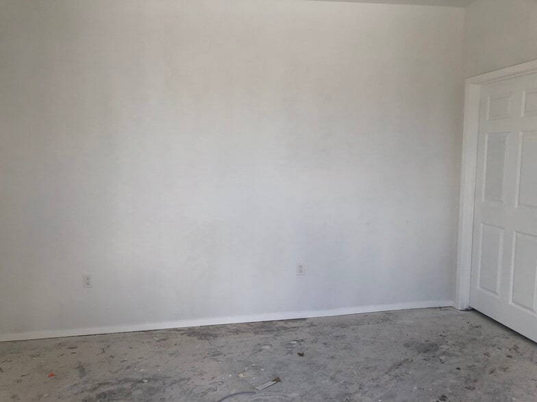 More Photos Of 5151 Logan's Run, Harlingen Unknown For Lease
