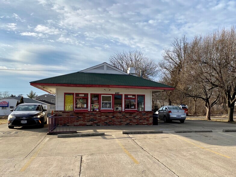 More Photos Of 449 S Church St, Saint Peters Restaurant For Sale