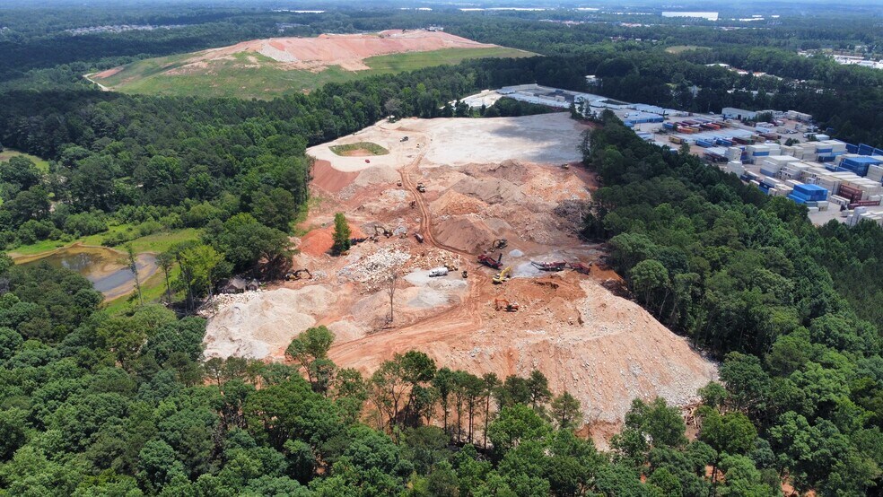 More Photos Of 7635 Bishop Rd, Fairburn Land For Lease