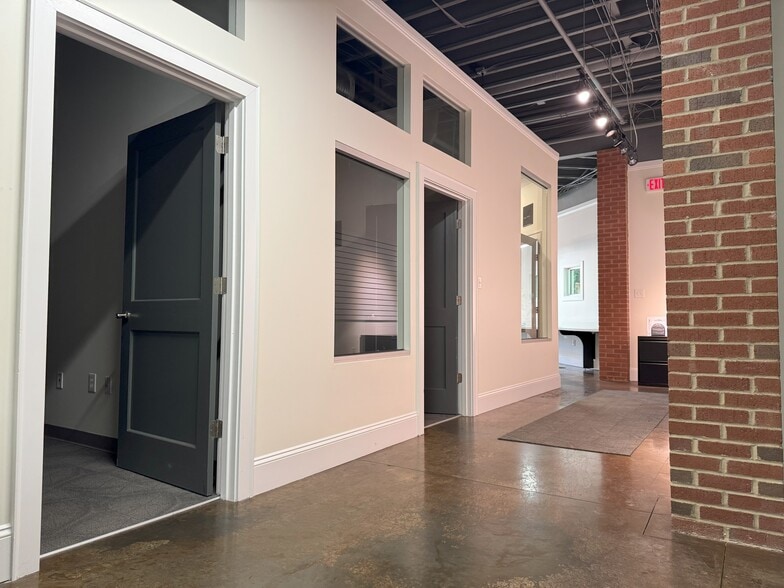 More Photos Of 2010 S Tryon St, Charlotte Loft Creative Space For Lease
