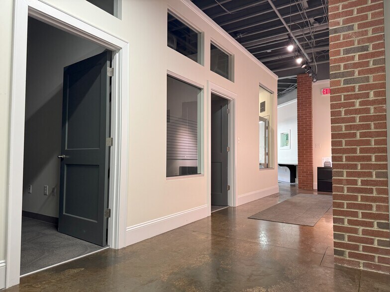 More Photos Of 2010 S Tryon St, Charlotte Loft Creative Space For Sale