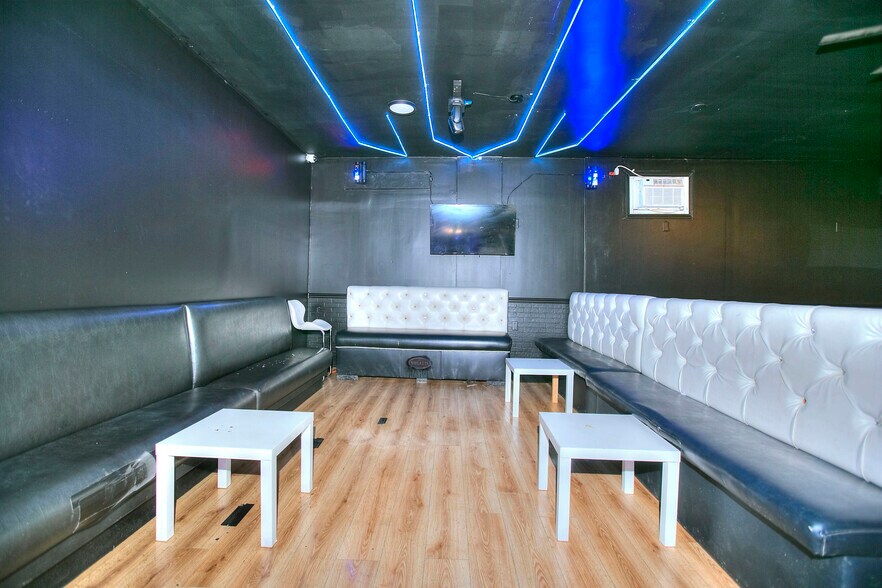More Photos Of 845 E Main St, Bridgeport Restaurant For Sale