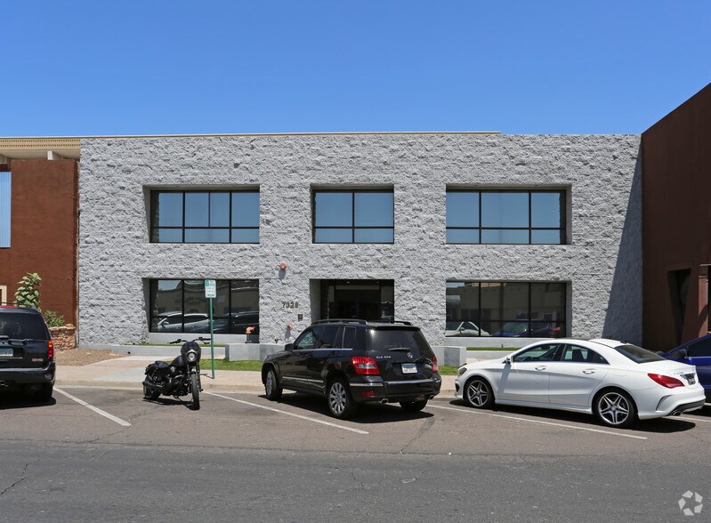 Primary Photo Of 7328 E Stetson Dr, Scottsdale Office Residential For Lease