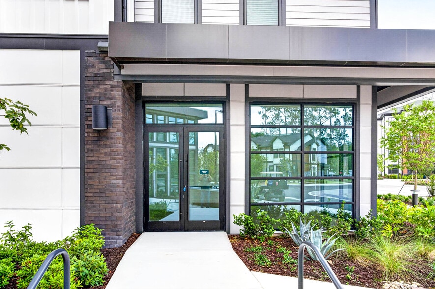 More Photos Of 2285 Crown Vlg Rd, Ocoee Apartments For Lease