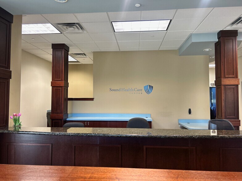 More Photos Of 463 Tremont St W, Port Orchard Medical For Lease