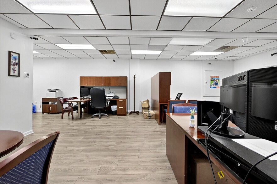 More Photos Of 1507 Meetinghouse Rd, Boothwyn General Retail For Lease