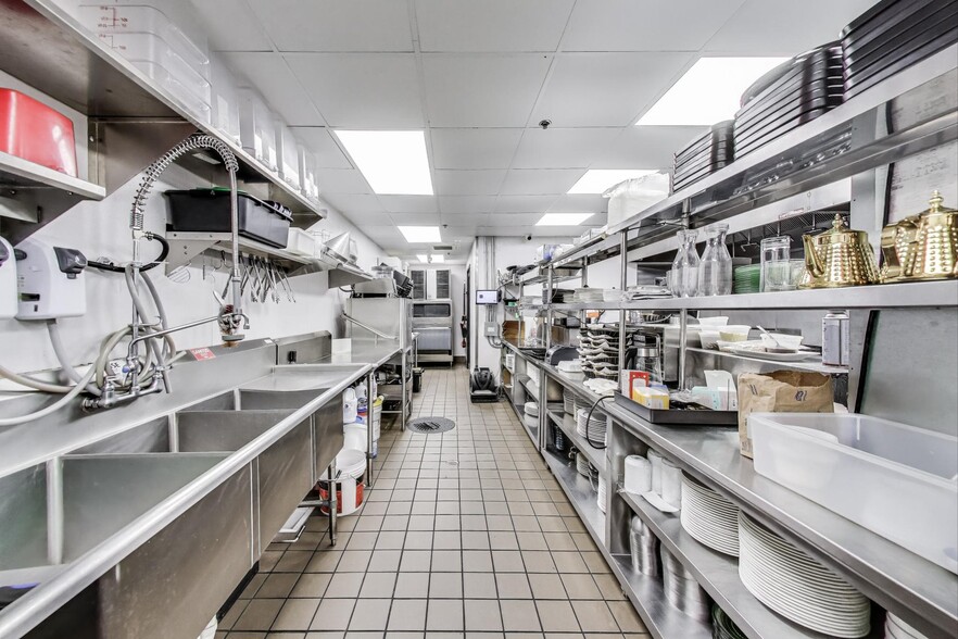 More Photos Of 1355 U St NW, Washington Restaurant For Lease