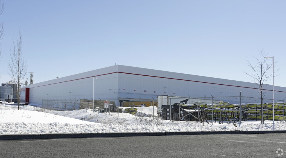 More Photos Of 760 Rd Grand-Bernier, St-Jean-sur-Richelieu Distribution For Lease