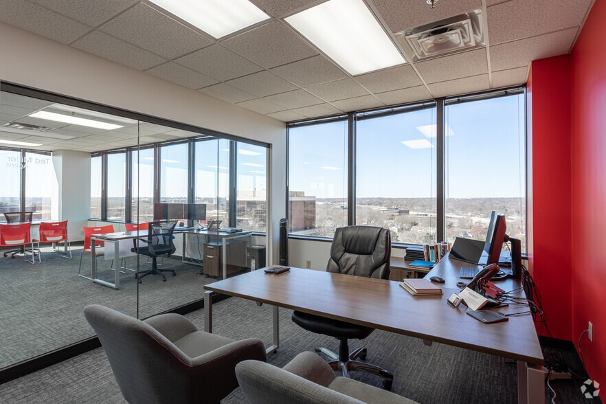 More Photos Of 8400 W 110th St, Overland Park Office For Sale