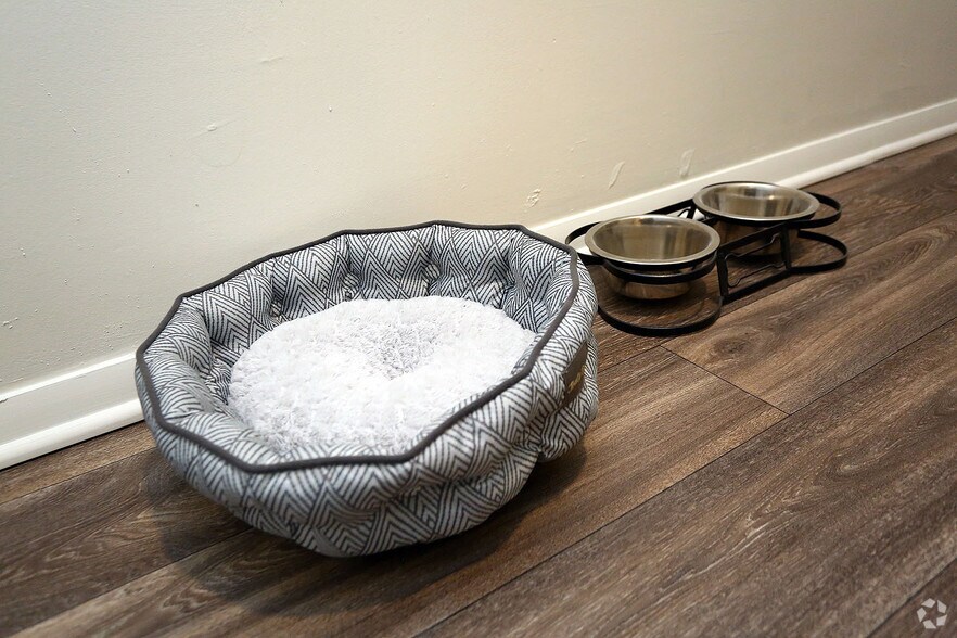 More Photos Of 3001 Reflections Way, Virginia Beach Apartments For Sale