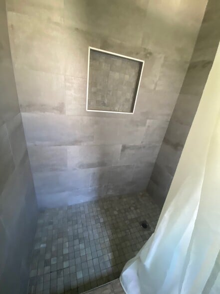 More Photos Of 3400 S US Highway 17/92, Casselberry Hotel For Sale