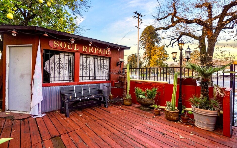 More Photos Of 1126 14th St, Modesto Restaurant For Sale