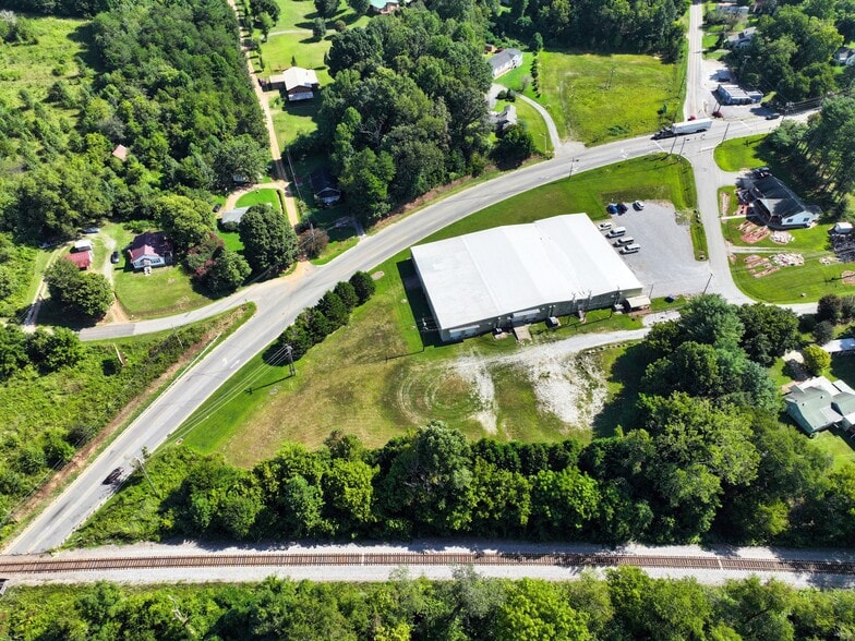 More Photos Of 3100 S Hwy 226, Marion Light Manufacturing For Lease