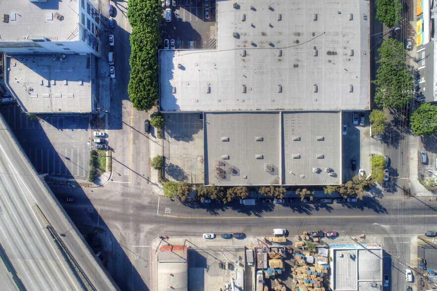 More Photos Of 1475 Long Beach Ave, Los Angeles Warehouse For Lease