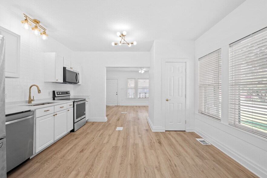 More Photos Of 603 E Grayson St, San Antonio Apartments For Sale