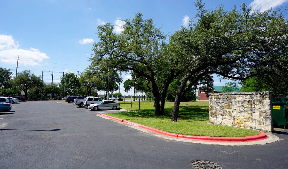 More Photos Of 6500 McNeil Dr, Austin Medical For Lease