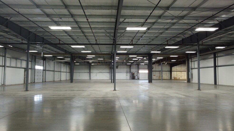 More Photos Of 3400 W O St, Lincoln Manufacturing For Sale