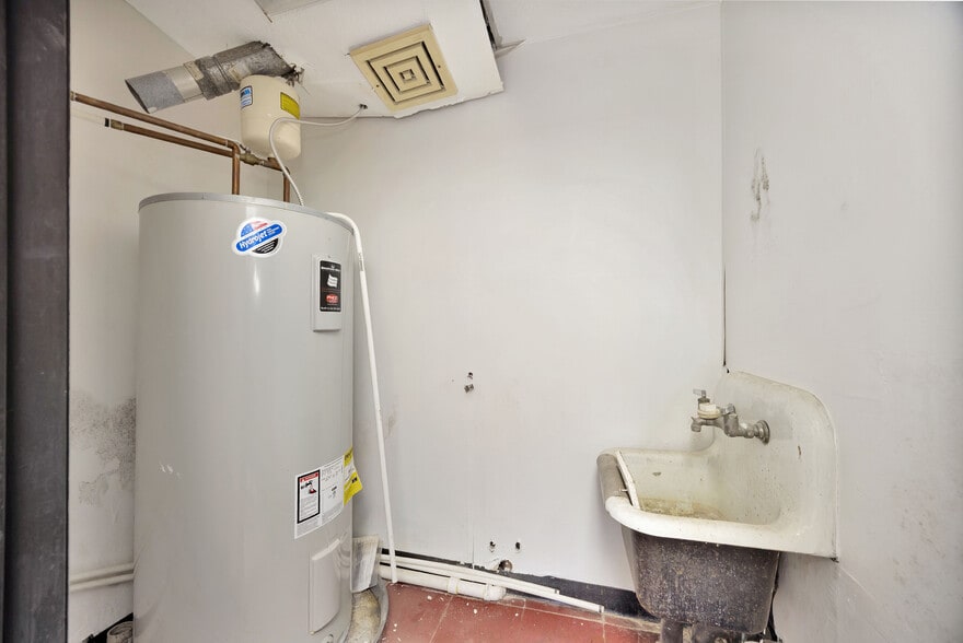 More Photos Of 3-7 Stuckhardt Rd, Trotwood Storefront Retail Office For Sale