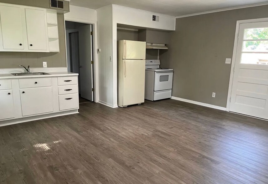More Photos Of , Oakdale Multifamily For Sale
