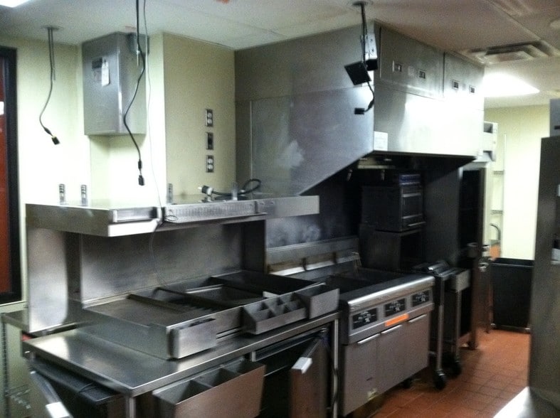 More Photos Of 3020 E 29th Ave, Spokane Restaurant For Lease