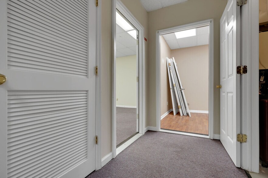 More Photos Of 1466 Hooper Ave, Toms River Medical For Lease