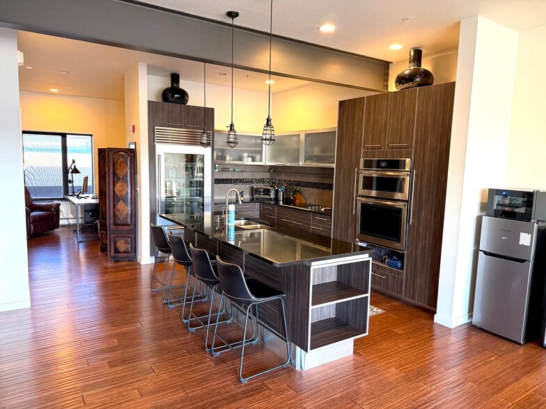 More Photos Of 11562 Colony Row, Broomfield Storefront Retail Residential For Sale