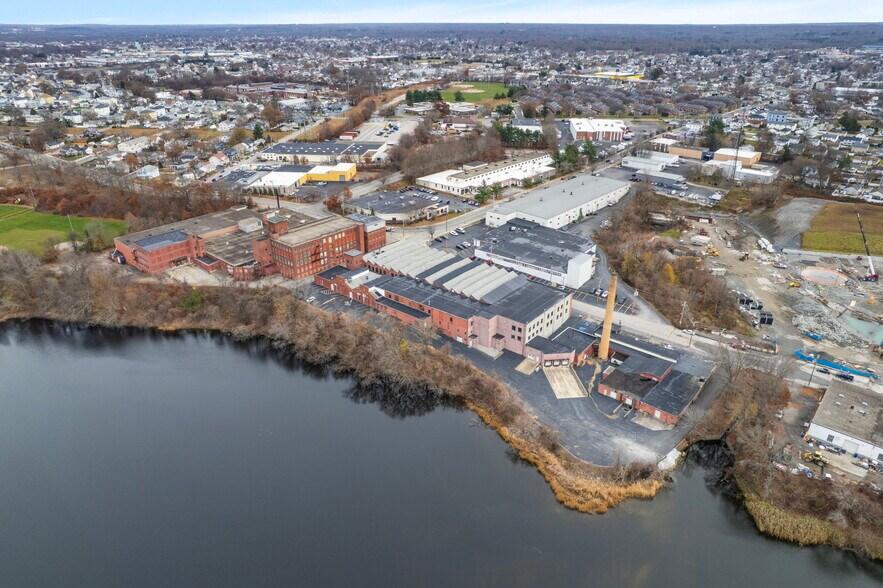 More Photos Of 721-727 School st, Pawtucket Industrial For Lease