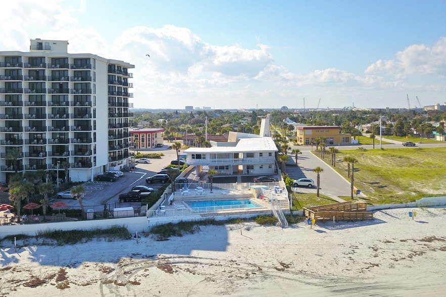 More Photos Of 1503 S Atlantic Ave, Daytona Beach Hotel For Sale