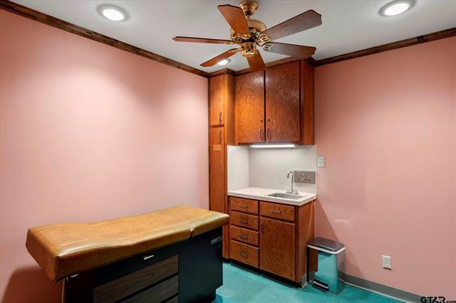 More Photos Of 2005 N Jefferson Ave, Mount Pleasant Medical For Sale