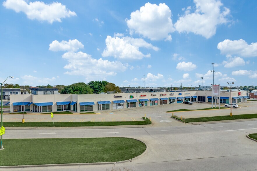 More Photos Of 8300 La Prada Dr, Dallas Unknown For Lease