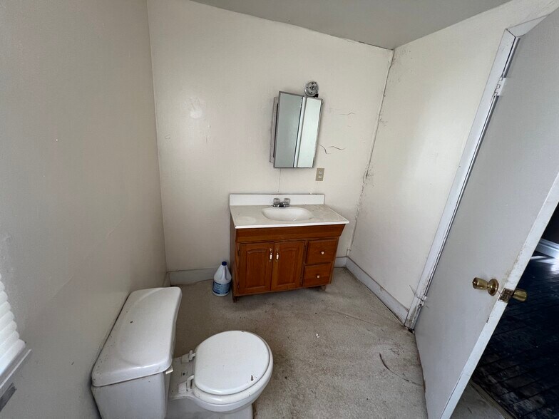 More Photos Of , Huntington Multifamily For Sale