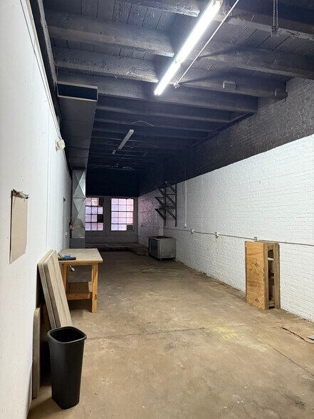 More Photos Of 48 S Summit St, Akron Warehouse For Lease