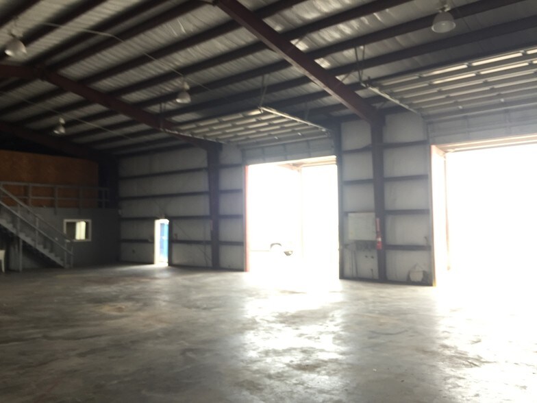 More Photos Of 4136 Interstate Highway 37, Odem Truck Terminal For Lease