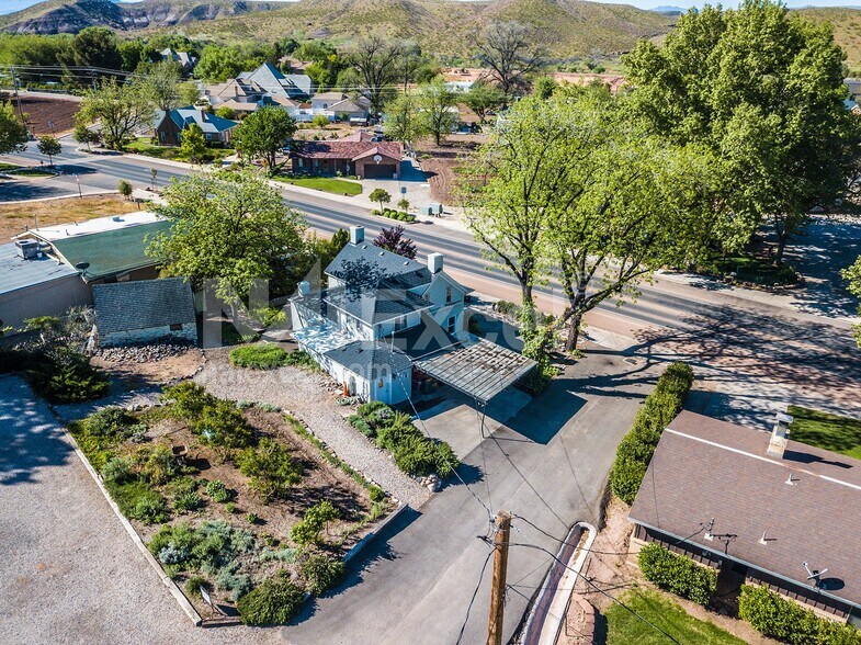 More Photos Of 2862 Santa Clara Dr, Santa Clara Restaurant For Sale