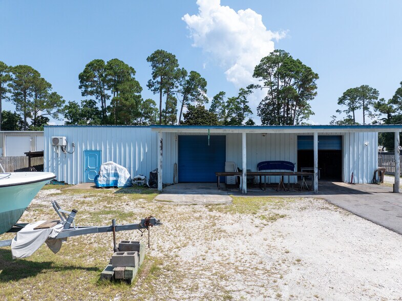 More Photos Of 2952 Westfield Rd, Gulf Breeze Industrial For Sale