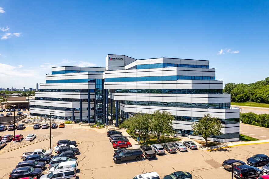 More Photos Of 1300 NE Godward St, Minneapolis Office For Lease