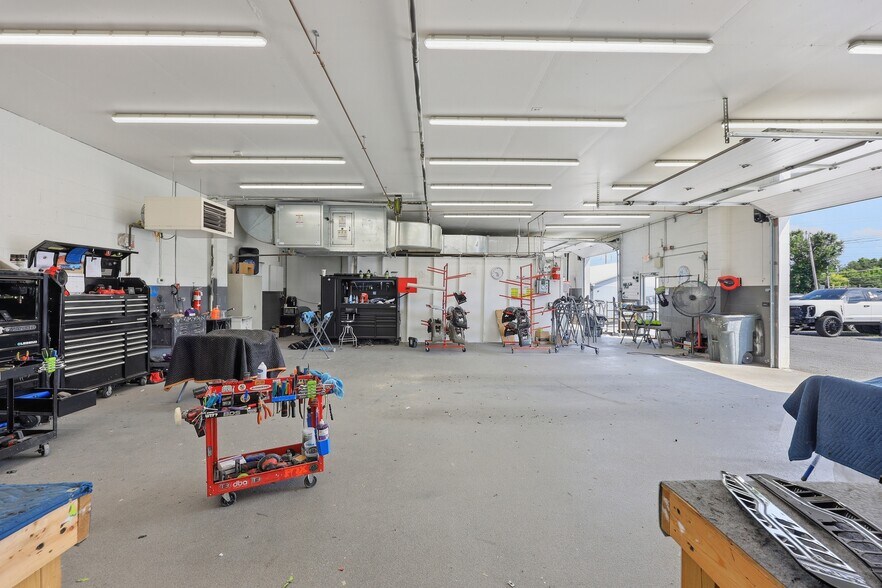 More Photos Of 1728 N Market St, Frederick Warehouse For Sale