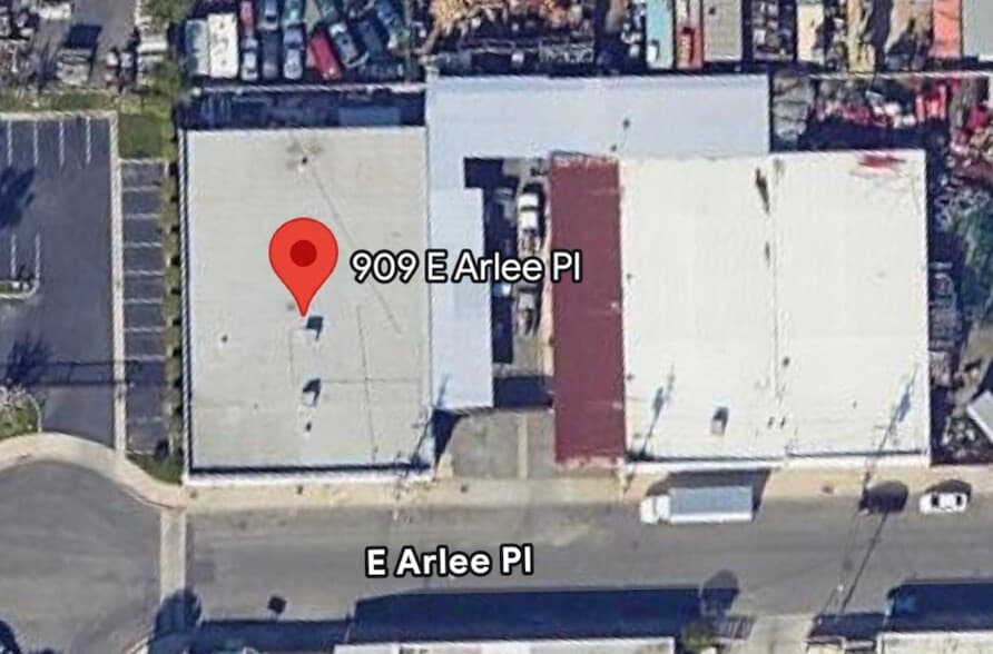 More Photos Of 909 E Arlee Pl, Anaheim Warehouse For Lease
