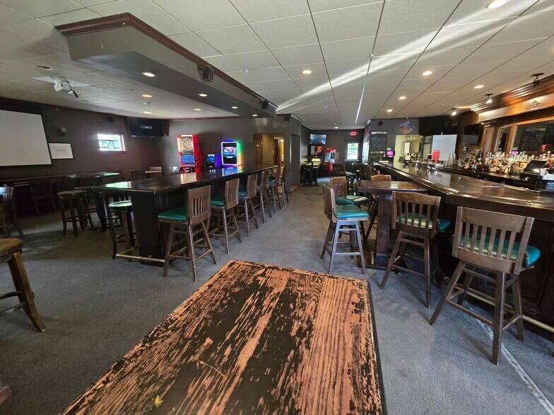 More Photos Of 78 Franklin St, Auburn Restaurant For Sale