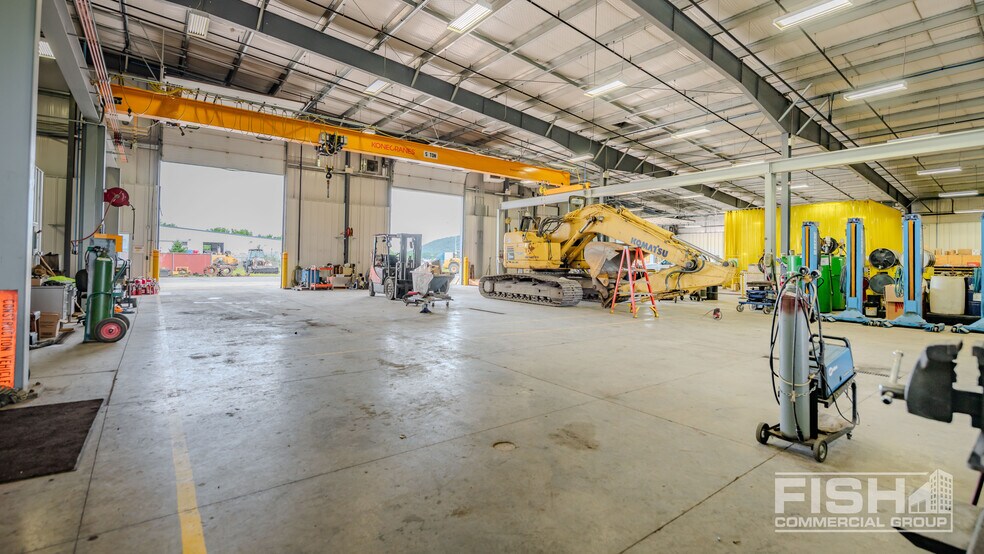More Photos Of 81 Fitness Dr, Muncy Warehouse For Lease