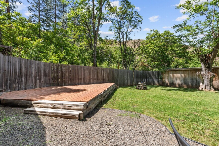 More Photos Of 53943 Hwy 86, Oxbow Specialty For Sale