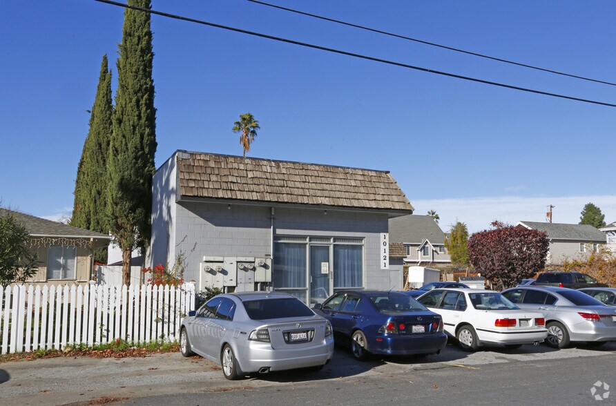 More Photos Of 10121 Imperial Ave, Cupertino Service For Lease