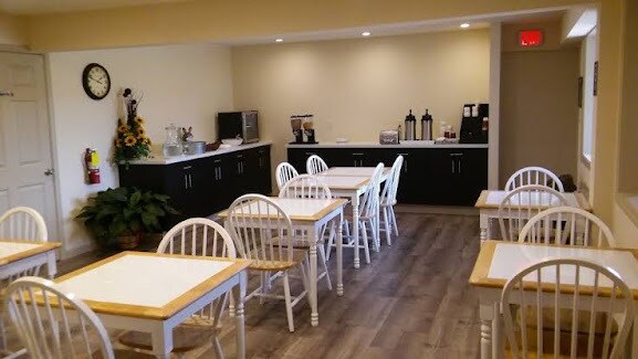 More Photos Of 201 Continental Dr, Junction City Hotel For Sale