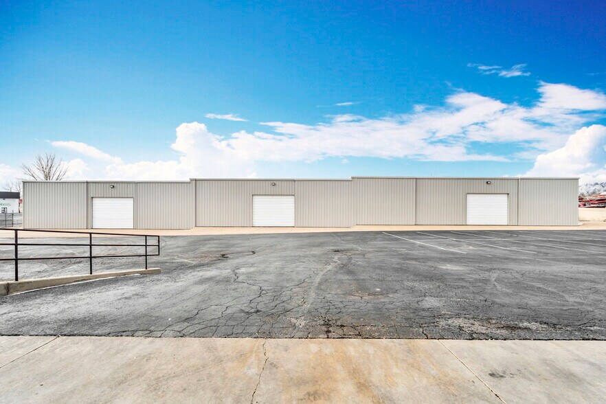 More Photos Of 2170-2180 Victor Pl, Colorado Springs Warehouse For Sale