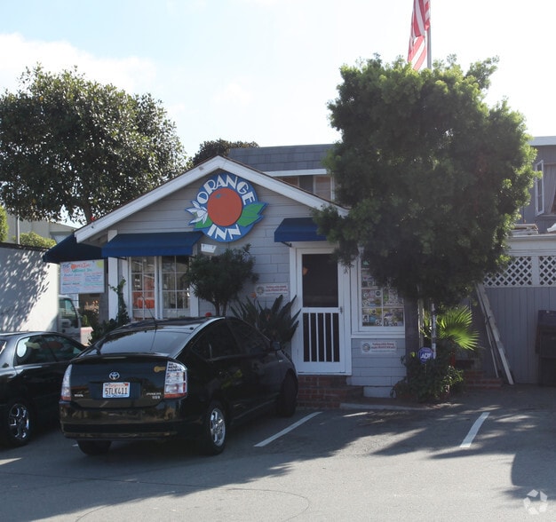 More Photos Of 711-735 S Coast Hwy, Laguna Beach Storefront For Lease