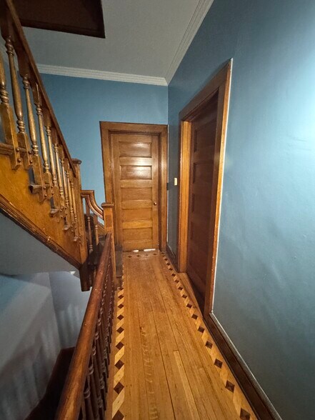 More Photos Of 204 Lancaster St, Albany Storefront Retail Residential For Sale