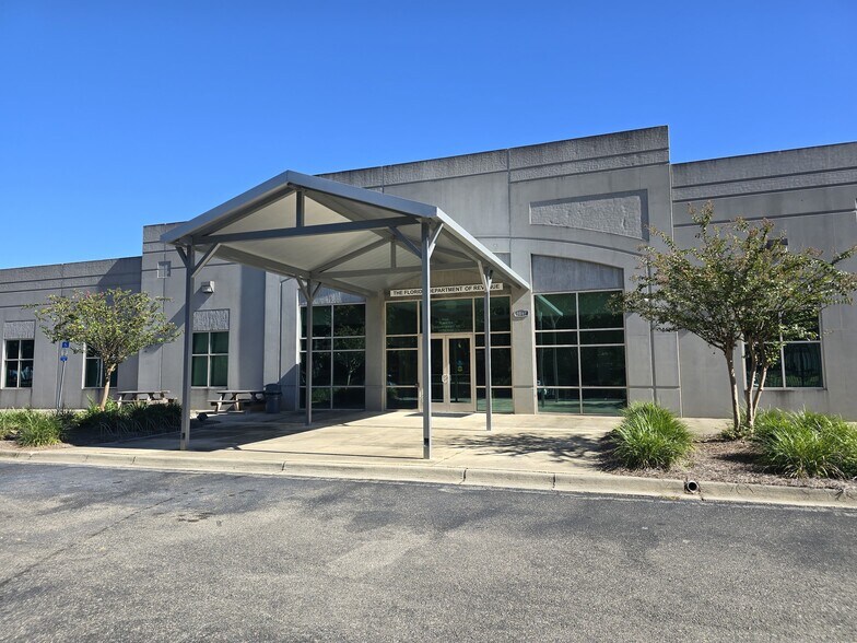More Photos Of 5067 Tennessee Capital Blvd, Tallahassee Office For Sale